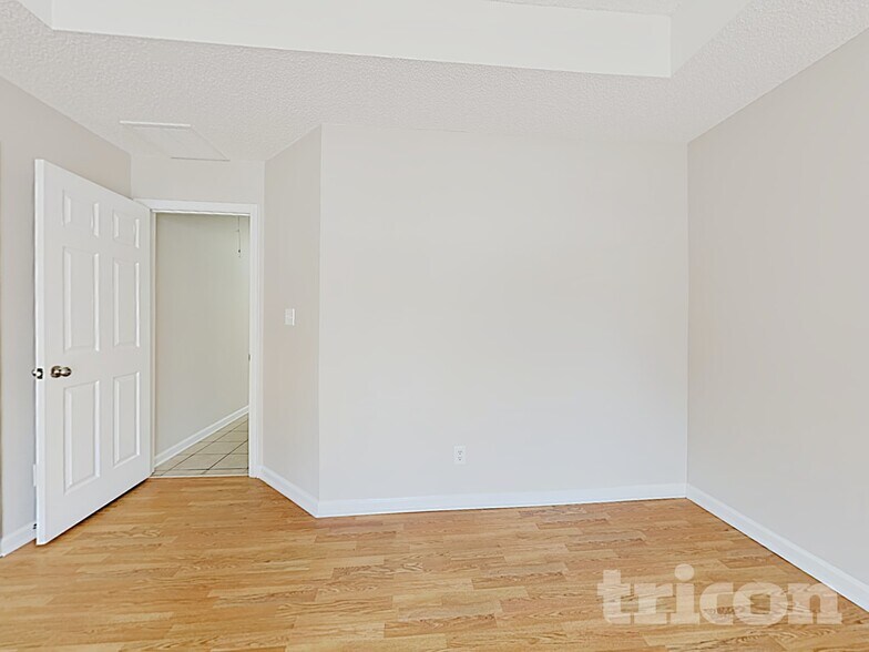 Building Photo - 107 Everett Park Dr