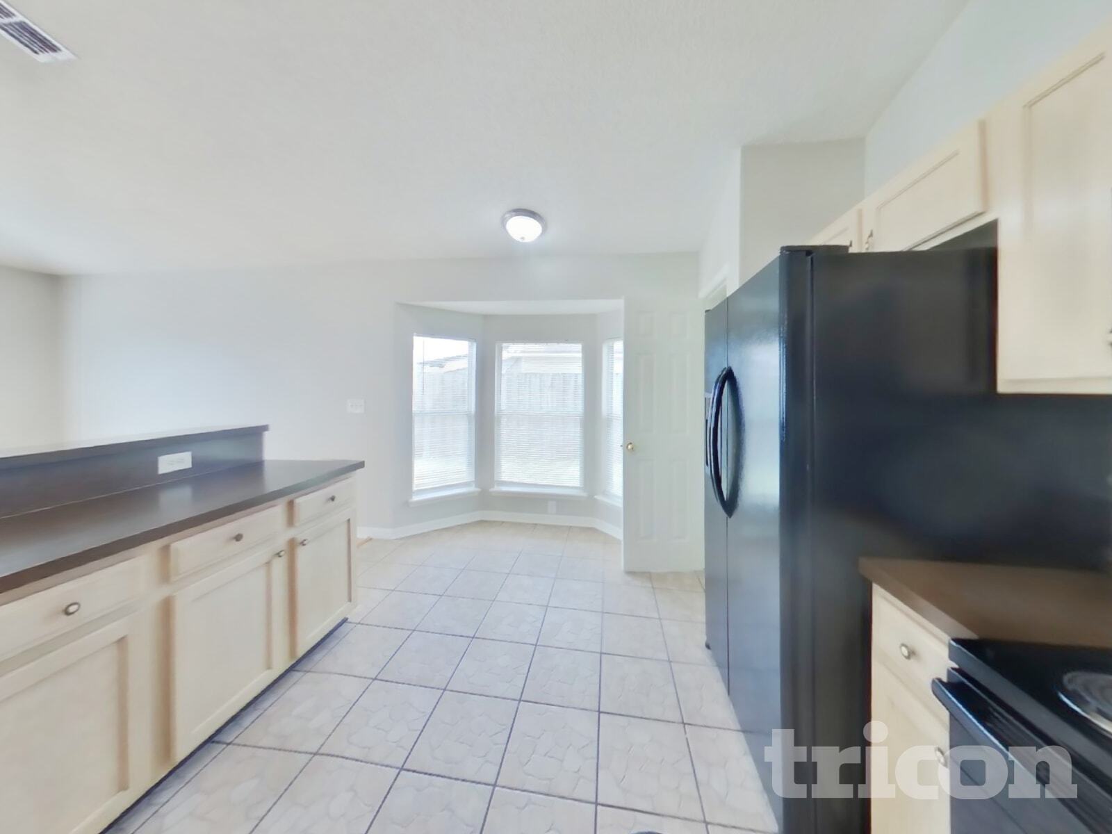 Building Photo - 325 Island View Cir