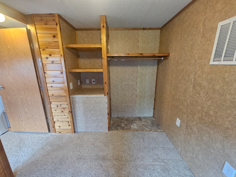 Building Photo - 364 Price Rd