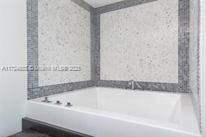 Building Photo - 200 Biscayne Boulevard Way