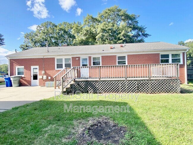 Building Photo - 1003 Faubus Dr