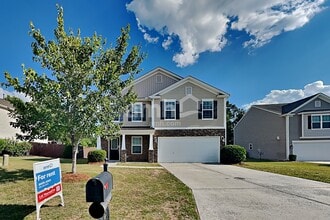Building Photo - 1882 Woodstone Dr