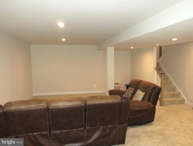 Building Photo - 604 Longleaf Dr