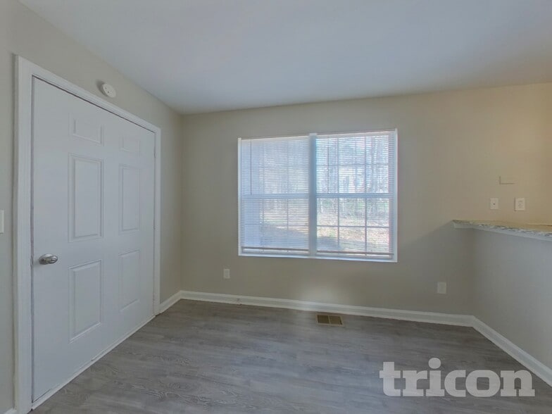 Building Photo - 3912 Laurel Bend Dr