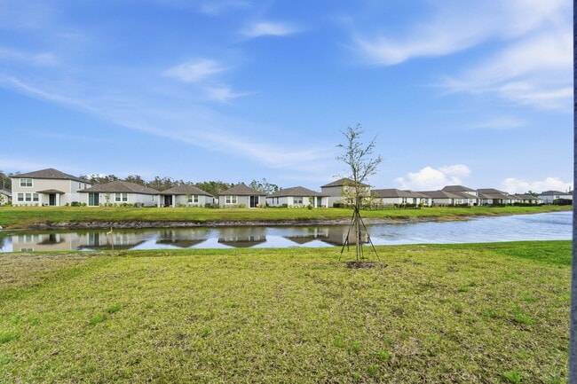 Building Photo - 205 Links Ter Blvd