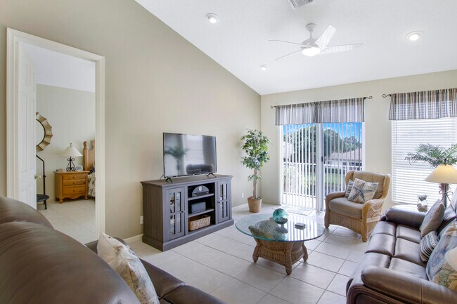 Building Photo - 9207 Wentworth Ln