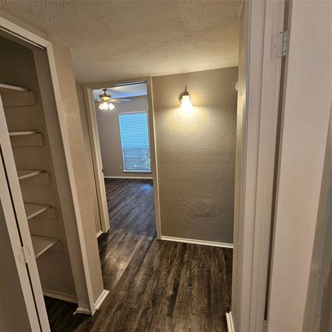 Building Photo - 3937 O'Hare Dr