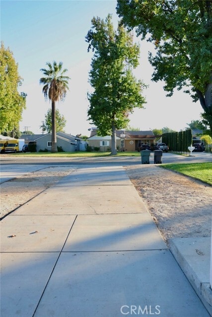 Building Photo - 728 W E St