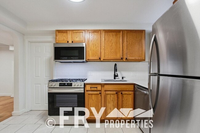 Building Photo - 1415 Ivy St