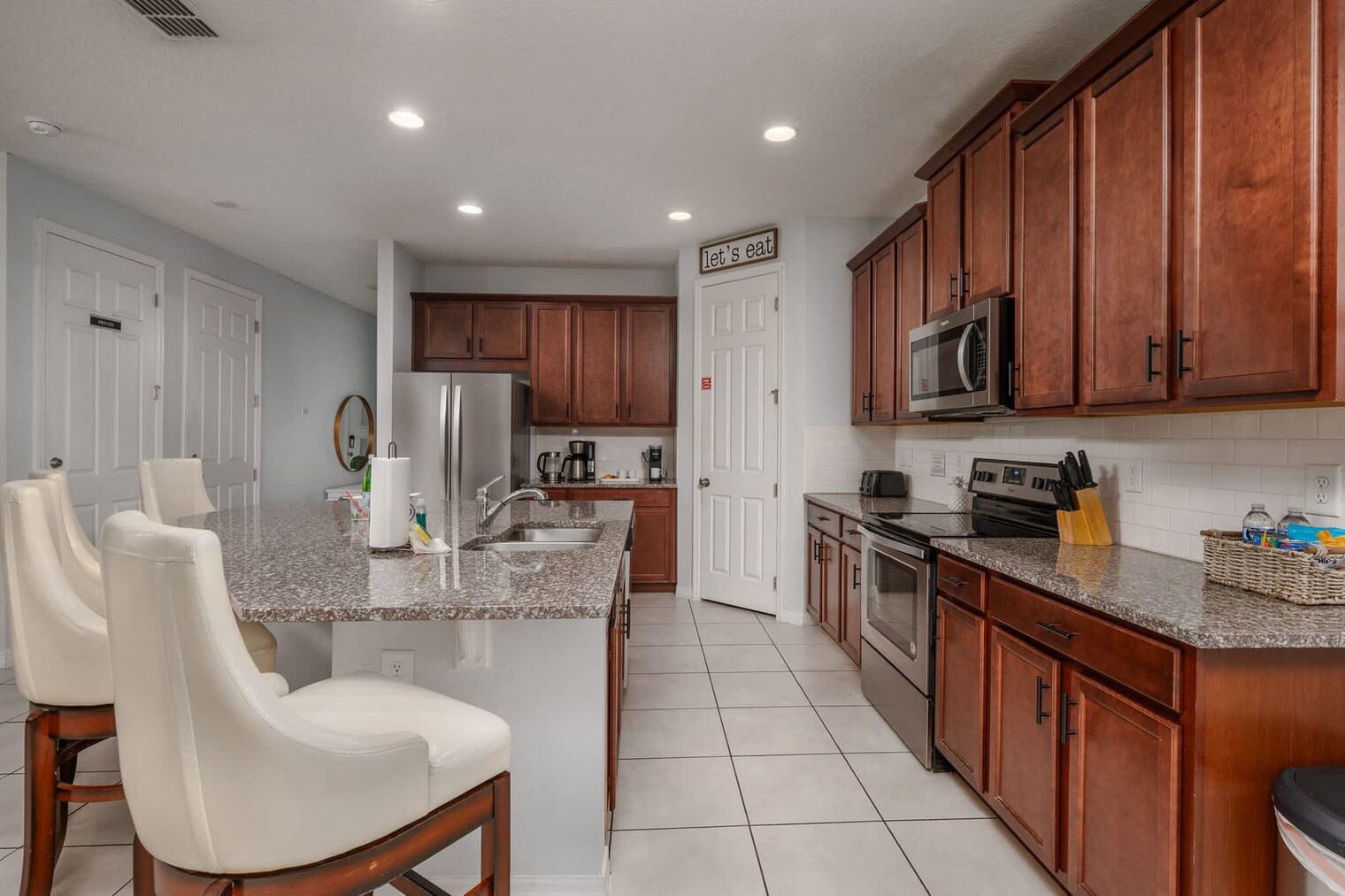 Building Photo - 1633 Nassau Point Trail