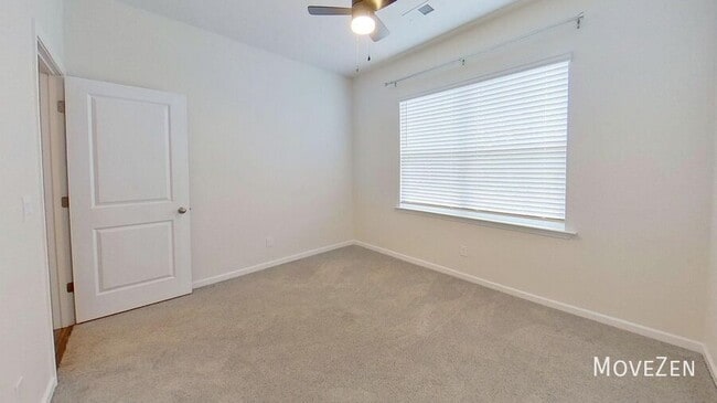 Building Photo - 1131 Staghorn Ave