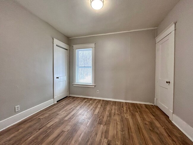 Building Photo - 2513 Sanford St