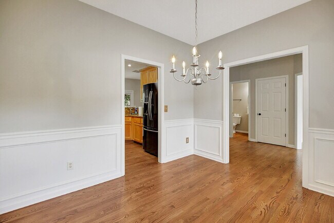 Building Photo - 75 Rock Mill Ct