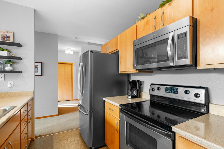 Building Photo - 1125 NW 9th Ave