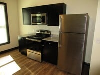 Building Photo - 141 E Gorham St