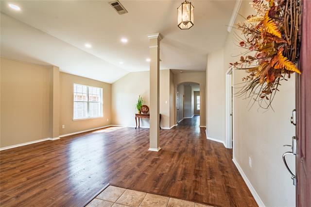 Building Photo - 9121 Oldwest Trail