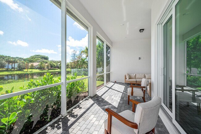 Building Photo - 349 Geillis Path
