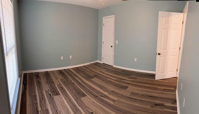 Building Photo - 140 Lanier Dr