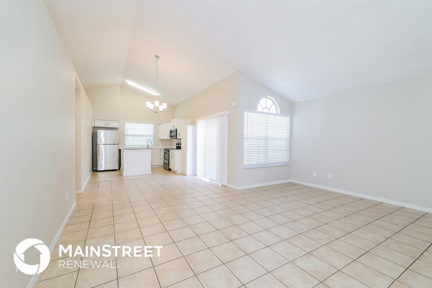 Building Photo - 2551 Davenport Cir