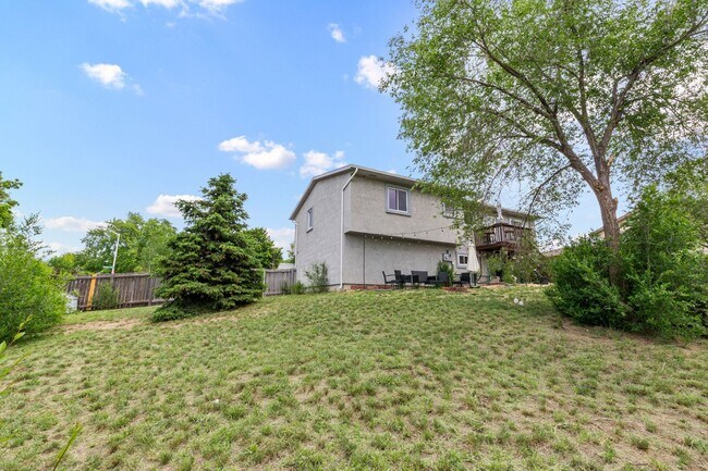 Building Photo - 4303 Eastcrest Cir W