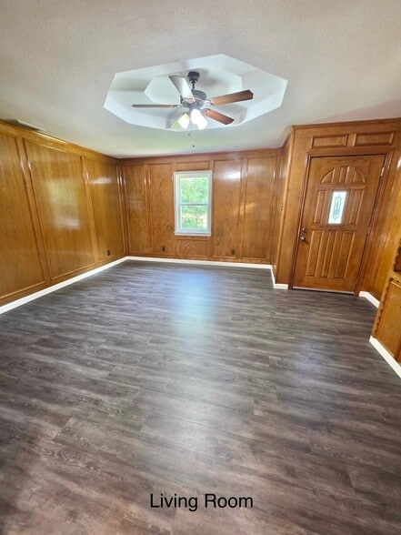 Building Photo - 4223 Skyview Ct