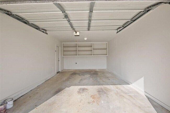 Building Photo - 9015 Villa Park Cir