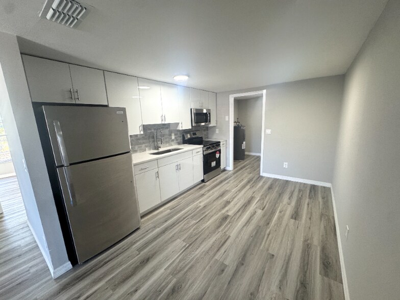 Building Photo - 5928-5930 13th St Ct E