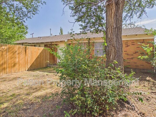 Building Photo - 3010 Westhaven Dr