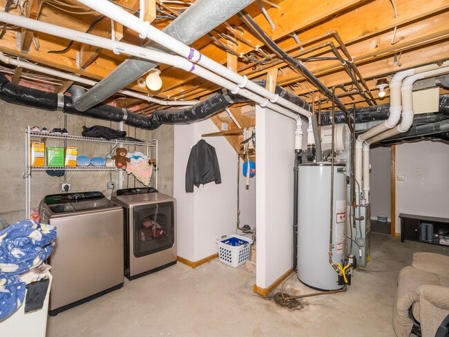 Building Photo - Cute 4 bedroom home for rent! Recently Upd...
