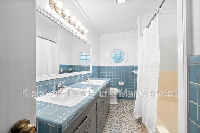 Building Photo - 1319 Fort Campbell Blvd