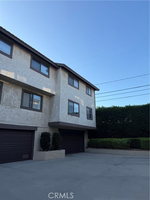 Building Photo - 1145 Arcadia Ave