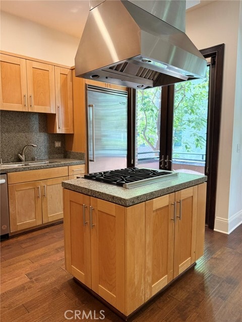 Building Photo - 2323 S Beverly Glen Blvd