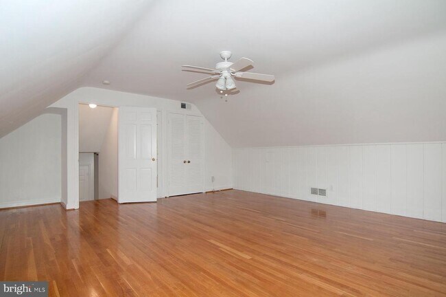 Building Photo - 5504 Beech Ave