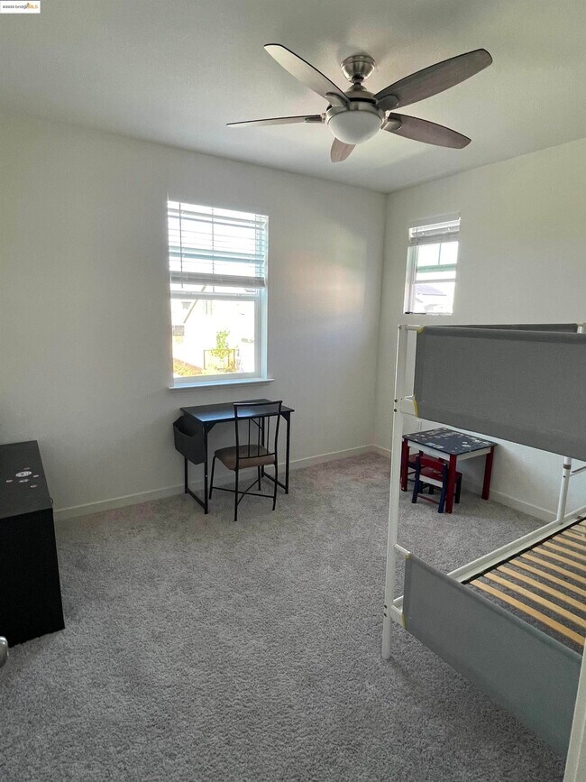 Building Photo - 5444 Spg Mountain Ln