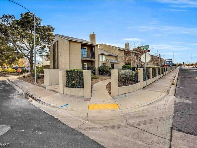 Building Photo - 457 Sellers Pl