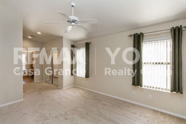 Building Photo - Greenbelt-Backed Home with Bright, Spacious Interiors!