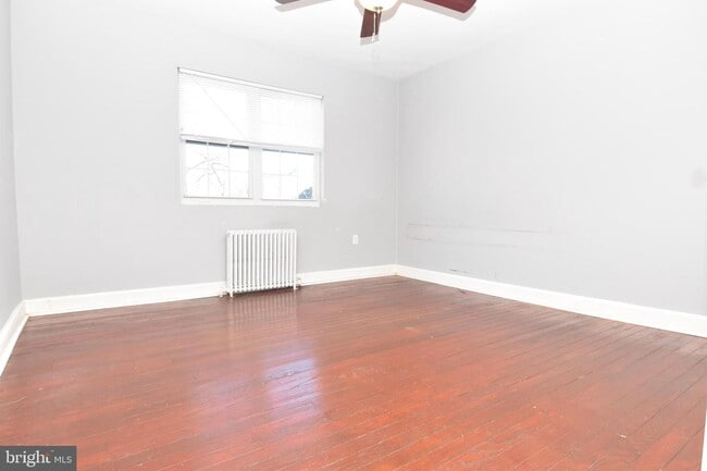 Building Photo - 832 S Greenbrier St