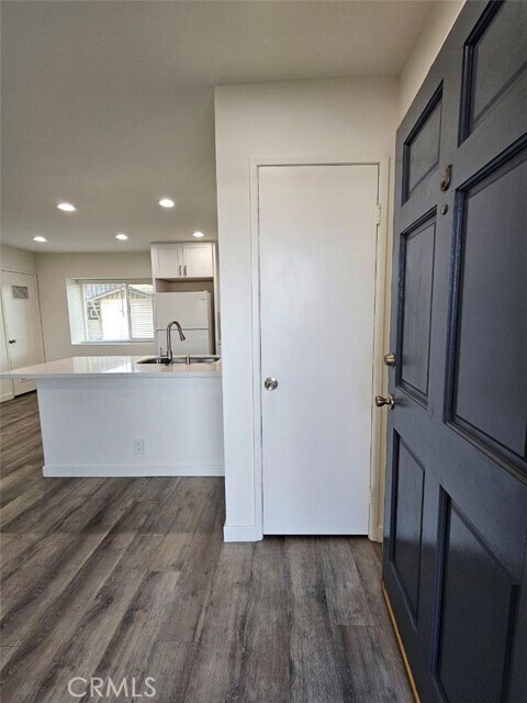 Building Photo - 1120 Nicklett Ave