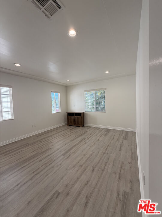 Building Photo - 153 N Hamilton Dr