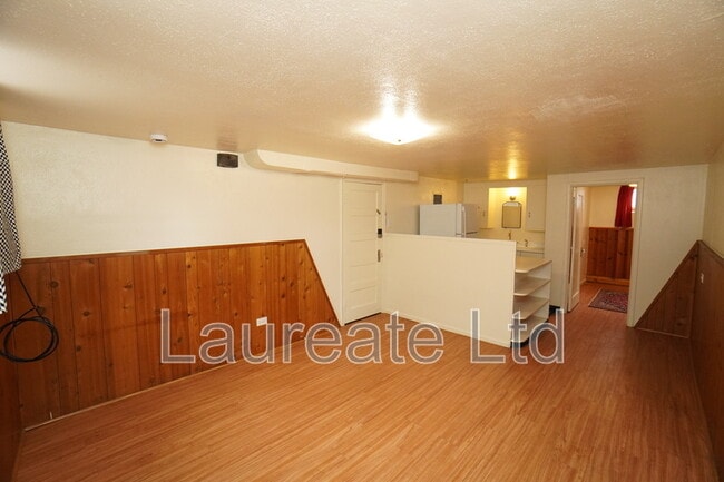 Building Photo - 2425 S Humboldt St