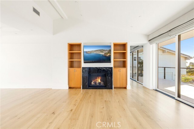 Building Photo - 420 Emerald Bay