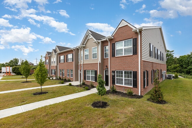 Building Photo - 2013 Terrace Ct