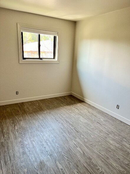 Building Photo - 420 Lordwith Dr