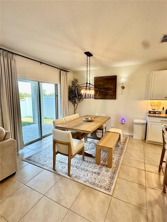 Building Photo - 9582 Black Walnut Dr