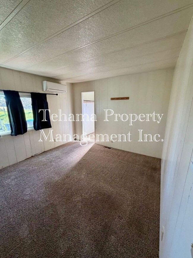 Building Photo - Adorable 2 bedroom 1 bath Modular Home in the Country