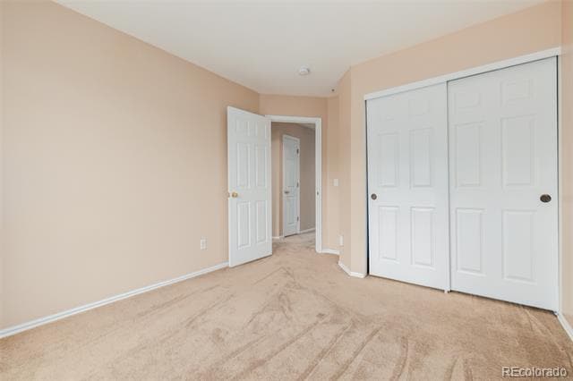 Building Photo - 9688 Queenscliffe Dr