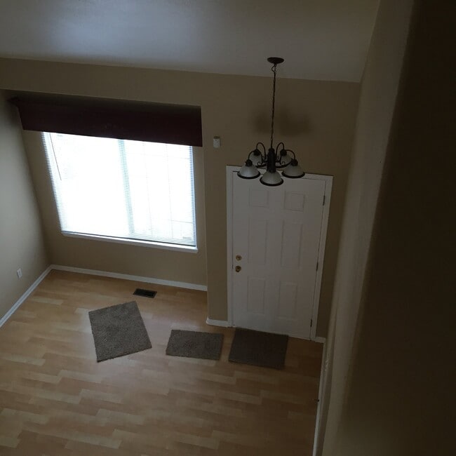Building Photo - Fully Renovated Home Available Next Week A...