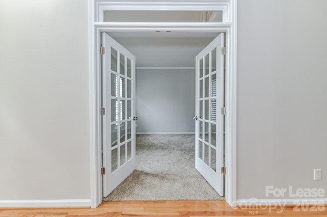 Building Photo - 10415 Blackstock Rd