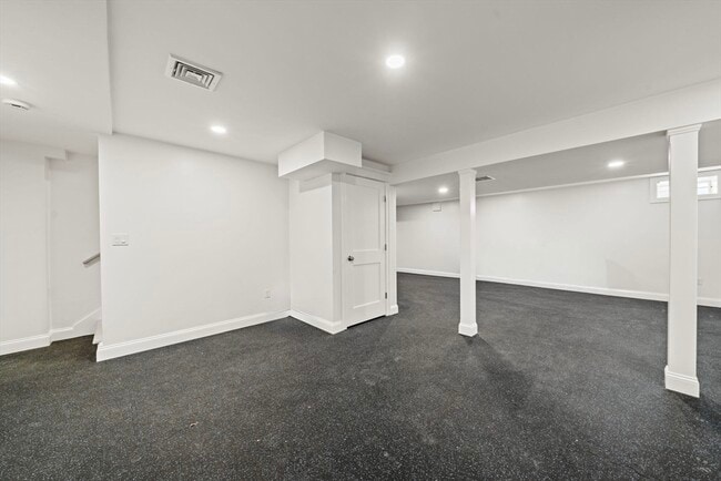 Building Photo - 116 Livingstone Ave