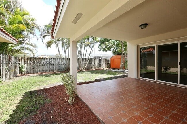 Building Photo - 11255 SW 143rd Ct